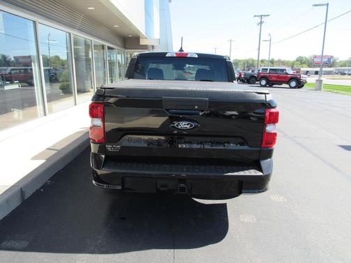 2025 Ford Maverick Lobo Standard