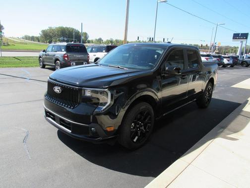 2025 Ford Maverick Lobo Standard