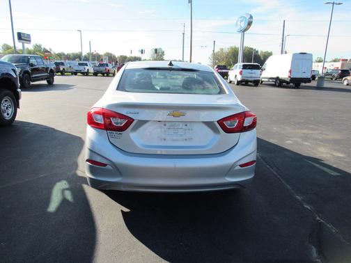 2017 Chevrolet Cruze LS