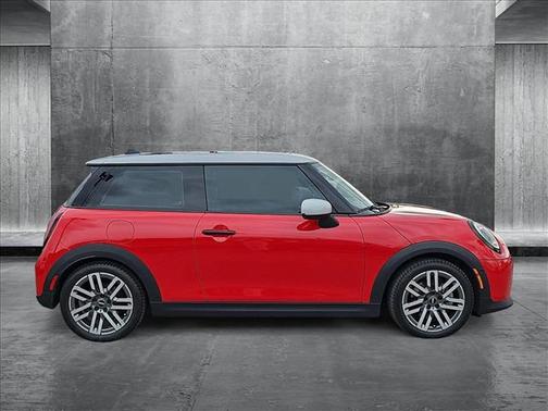 2025 MINI Hardtop Cooper