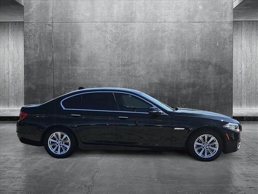 2016 BMW 528 528i