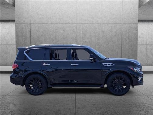 Photo 5 of 27 of 2017 INFINITI QX80 Base