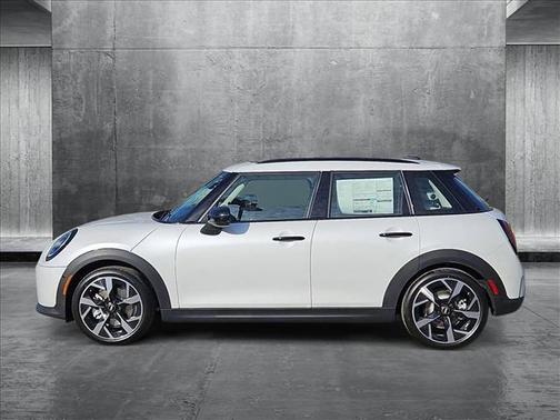 2025 MINI Hardtop Cooper