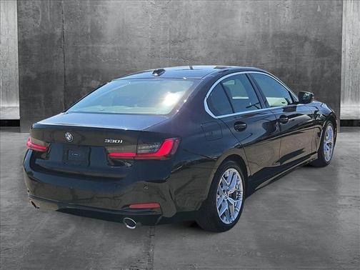 2025 BMW 330 i