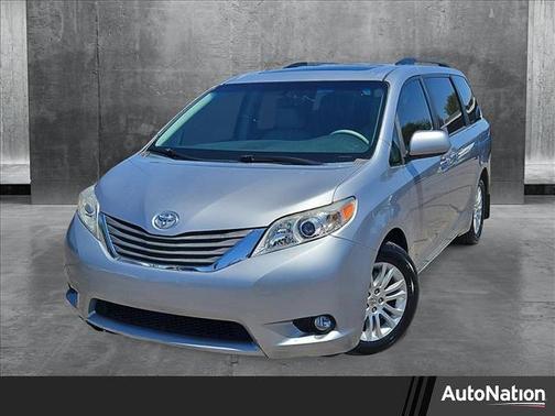 2014 Toyota Sienna XLE