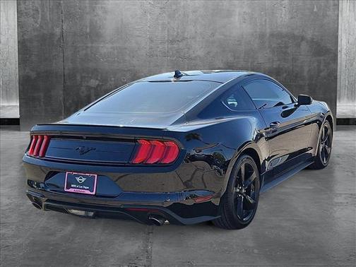 2021 Ford Mustang EcoBoost