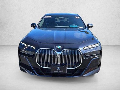 Black 2024 BMW 740 740i