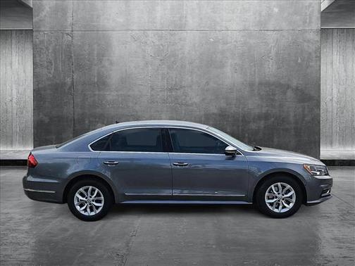 2017 Volkswagen Passat 1.8T S