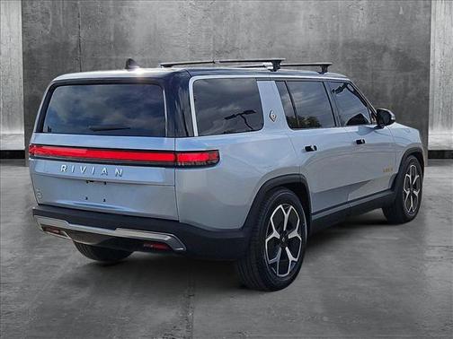 2023 Rivian R1S Adventure