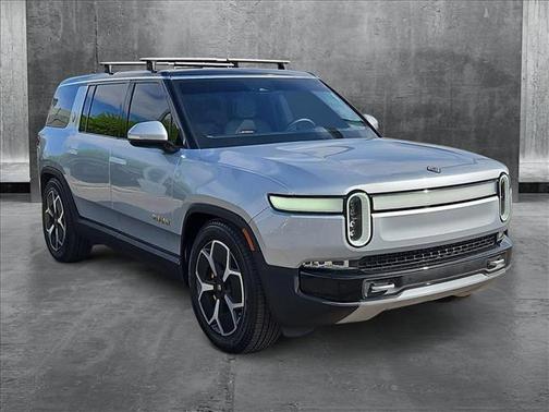 2023 Rivian R1S Adventure