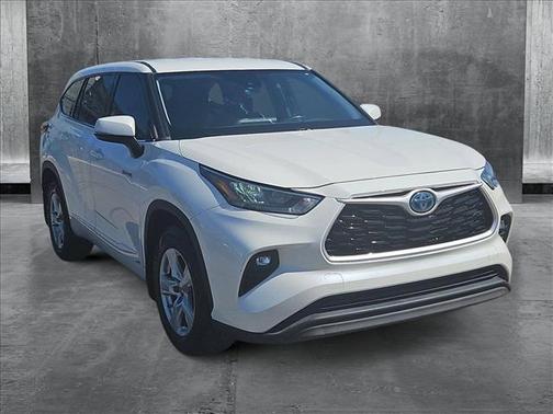 2020 Toyota Highlander Hybrid LE