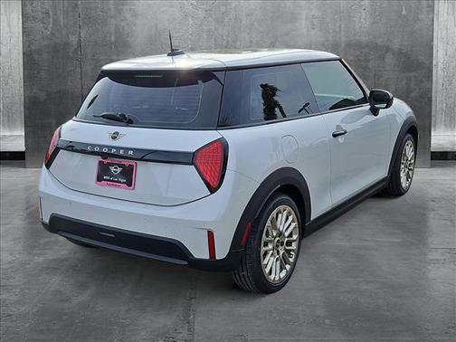 2025 MINI Hardtop Cooper
