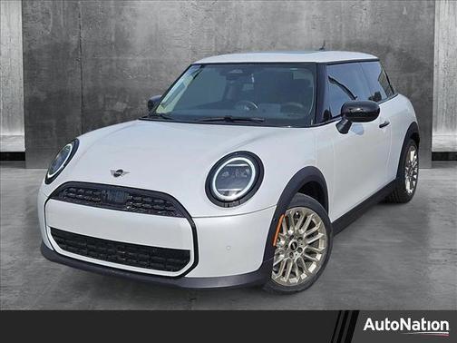 2025 MINI Hardtop Cooper