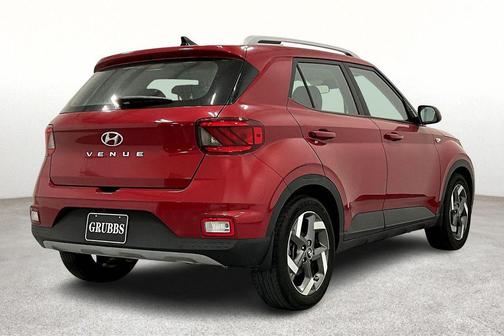 2022 Hyundai VENUE SEL