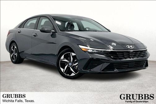 2025 Hyundai ELANTRA SEL