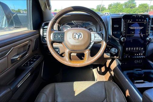 Ivory White Tri-Coat Pearlcoat 2019 RAM 1500 Longhorn