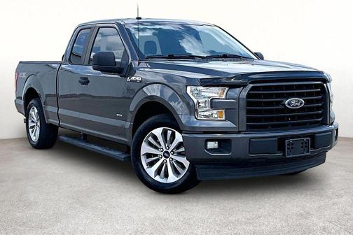 Magnetic 2017 Ford F-150 XL