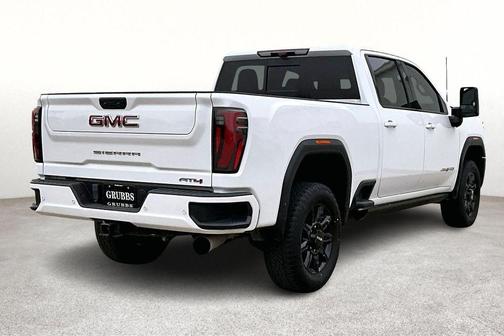 2024 GMC Sierra 2500 AT4