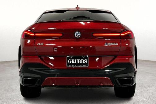 2022 BMW X6 M50i