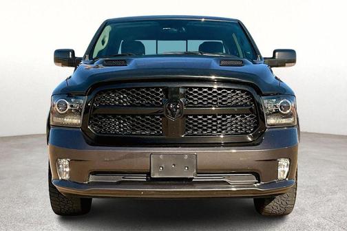 2018 RAM 1500 Night Crew Cab 4x4 5'7' Box