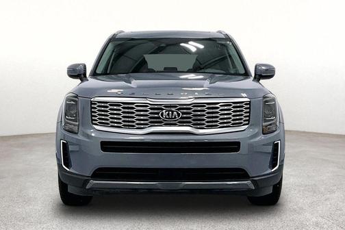 Everlasting Silver 2020 Kia Telluride EX