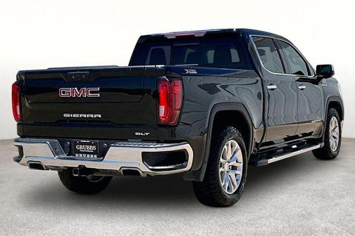 Onyx Black 2021 GMC Sierra 1500 SLT