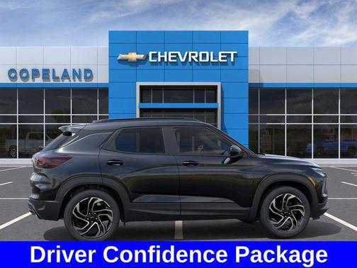 Mosaic Black Metallic 2026 Chevrolet Trailblazer RS