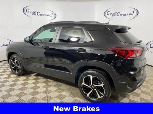 Mosaic Black Metallic 2023 Chevrolet Trailblazer RS