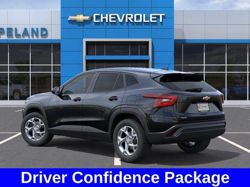 Mosaic Black Metallic 2026 Chevrolet Trax LS