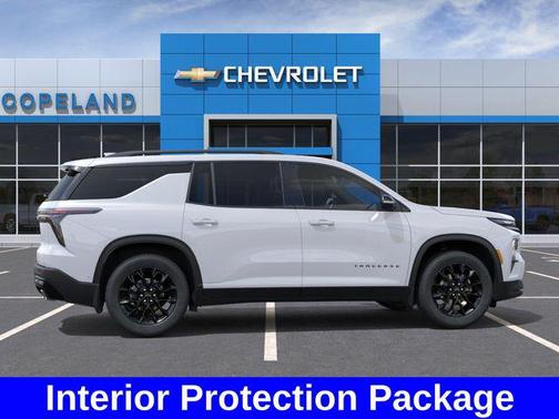 Summit White 2026 Chevrolet Traverse LT