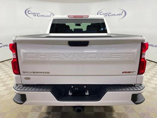 Summit White 2026 Chevrolet Silverado 1500 RST