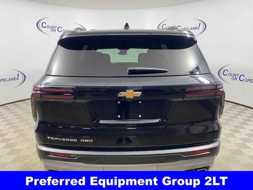 2025 Chevrolet Traverse LT