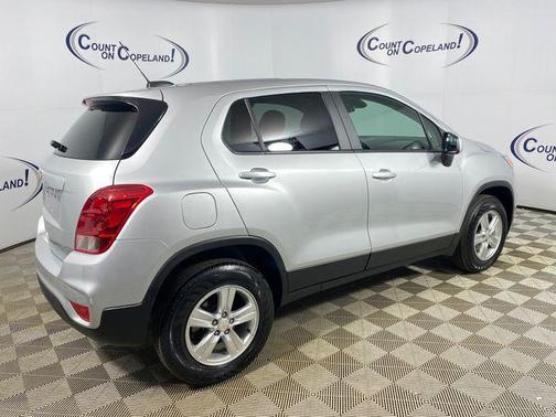 2022 Chevrolet Trax LS