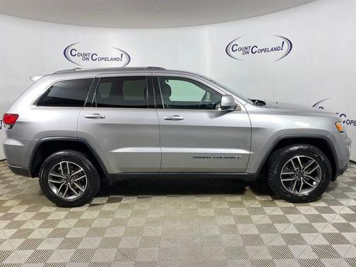2020 Jeep Grand Cherokee Laredo