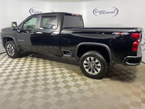 2022 Chevrolet Silverado 2500 Custom