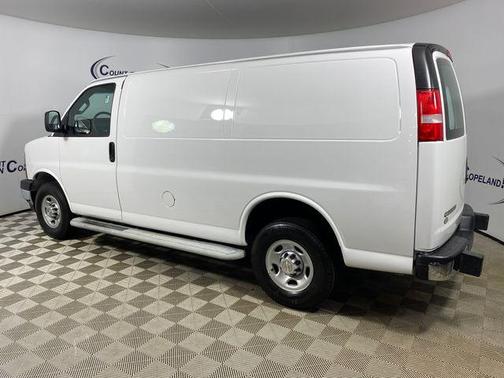 2023 Chevrolet Express 2500 RWD 2500 Regular Wheelbase WT