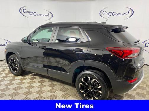 Mosaic Black Metallic 2022 Chevrolet Trailblazer LT