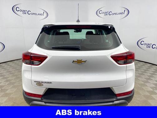 Summit White 2024 Chevrolet Trailblazer LS