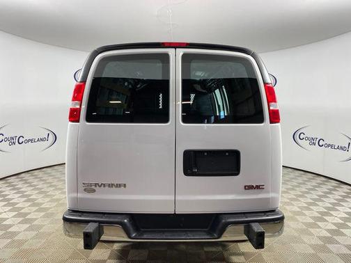 2023 GMC Savana 2500 Work Van