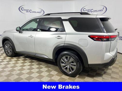 Brilliant Silver Metallic 2025 Nissan Pathfinder SV FWD