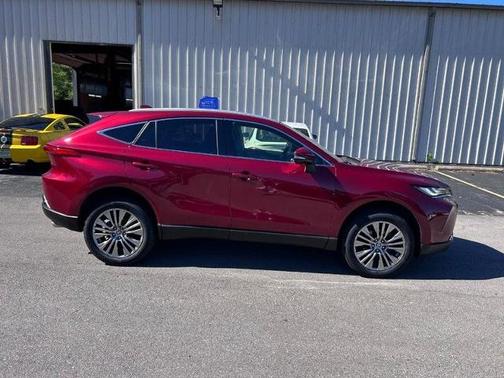 2022 Toyota Venza XLE