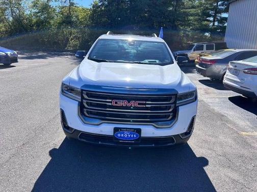 2023 GMC Acadia AT4