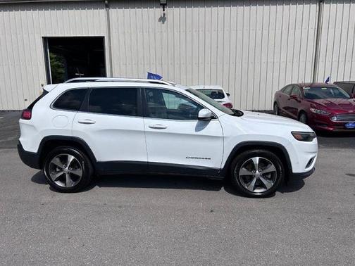 2021 Jeep Cherokee LIMITED