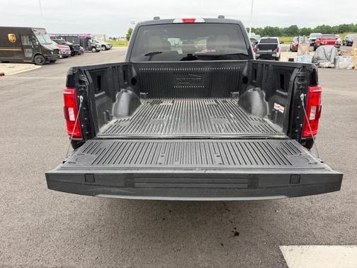 AGATE BLACK METALLIC 2023 Ford F-150 XLT