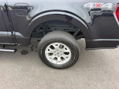 AGATE BLACK METALLIC 2023 Ford F-150 XLT
