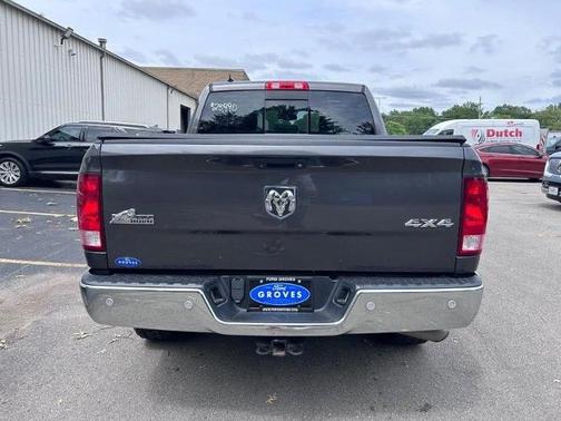 2018 RAM 1500 SLT