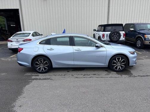 2017 Chevrolet Malibu LT W/1LT