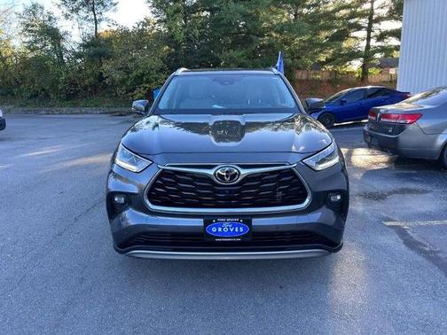 2022 Toyota Highlander PLATINUM