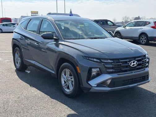 2025 Hyundai TUCSON SE