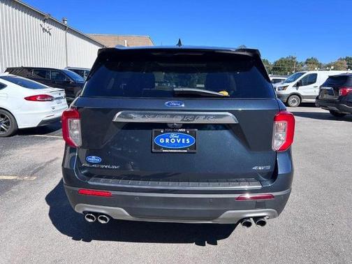 2023 Ford Explorer PLATINUM